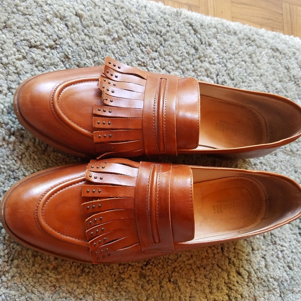 Leather loafers, camel